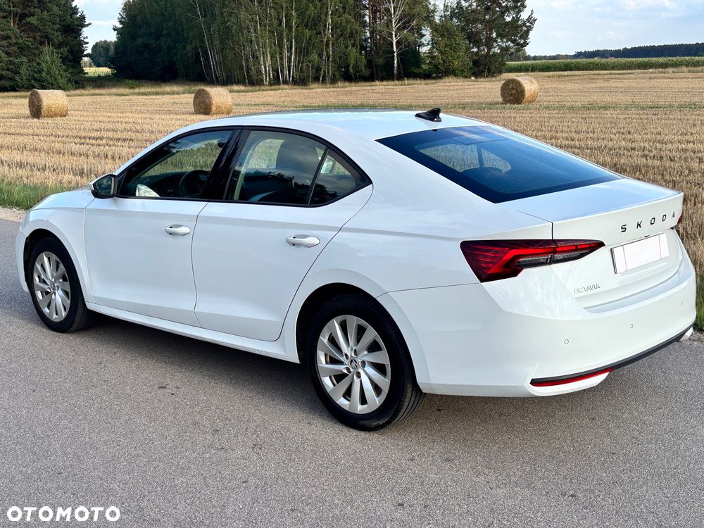Skoda Octavia 1.5 TSI mHEV Selection DSG - 27