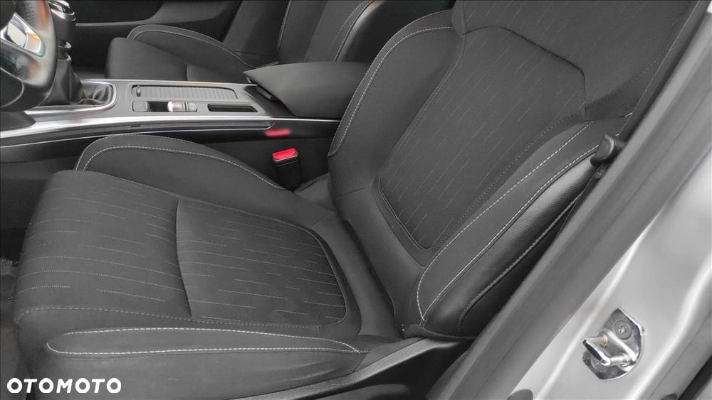 Renault Megane 1.5 Blue dCi Limited - 12