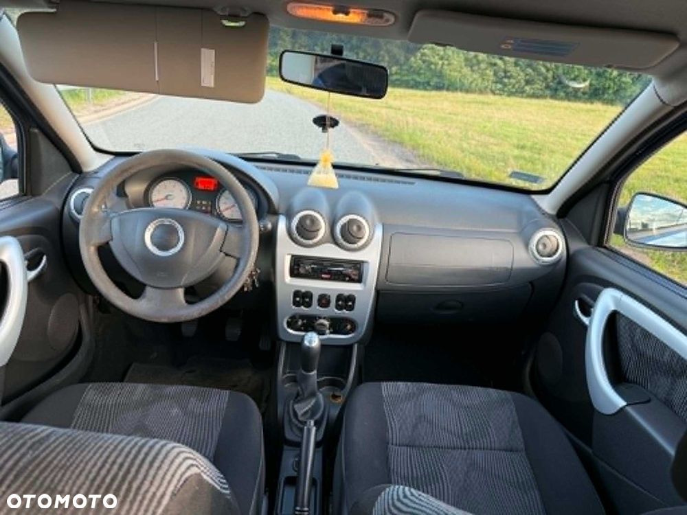 Dacia Sandero - 7