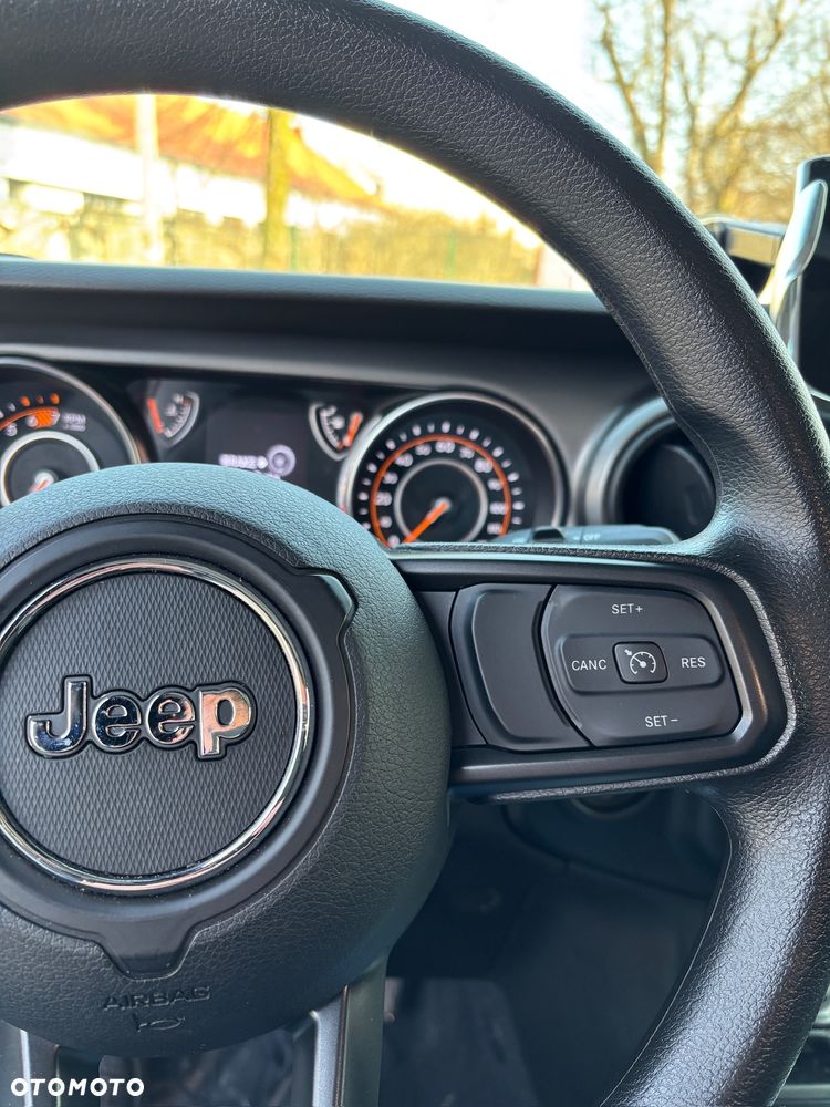 Jeep Wrangler Unlimited GME 2.0 Turbo Sahara - 30