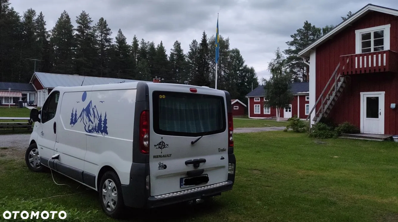 Renault TRAFIC - 2
