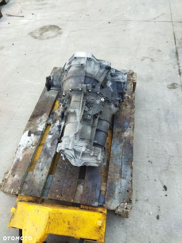 SKRZYNIA BIEGÓW MANUALNA AUDI A4 B8 A5 8T NCT - 4