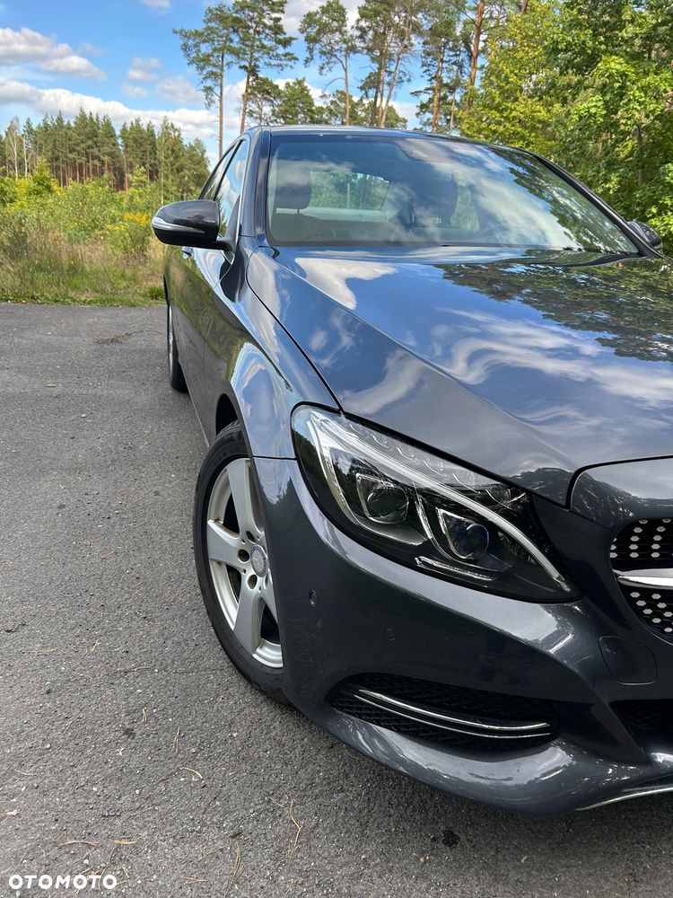 Mercedes-Benz Klasa C 180 CGI BlueEff Avantgarde - 9