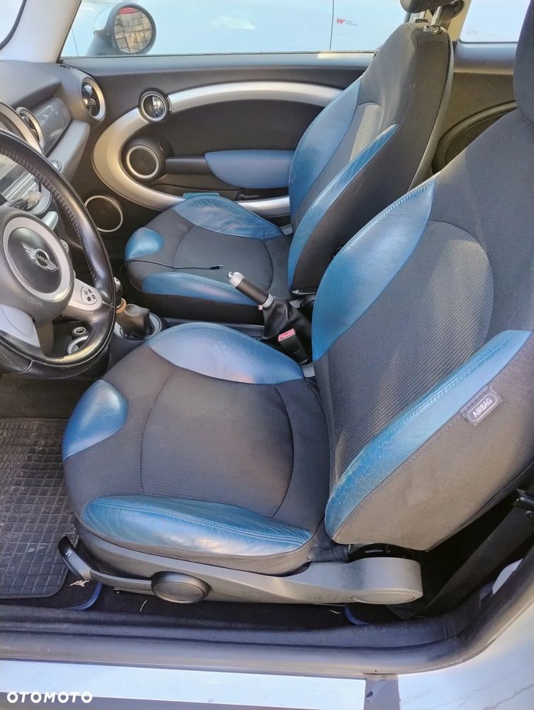 MINI Cooper Standard - 12