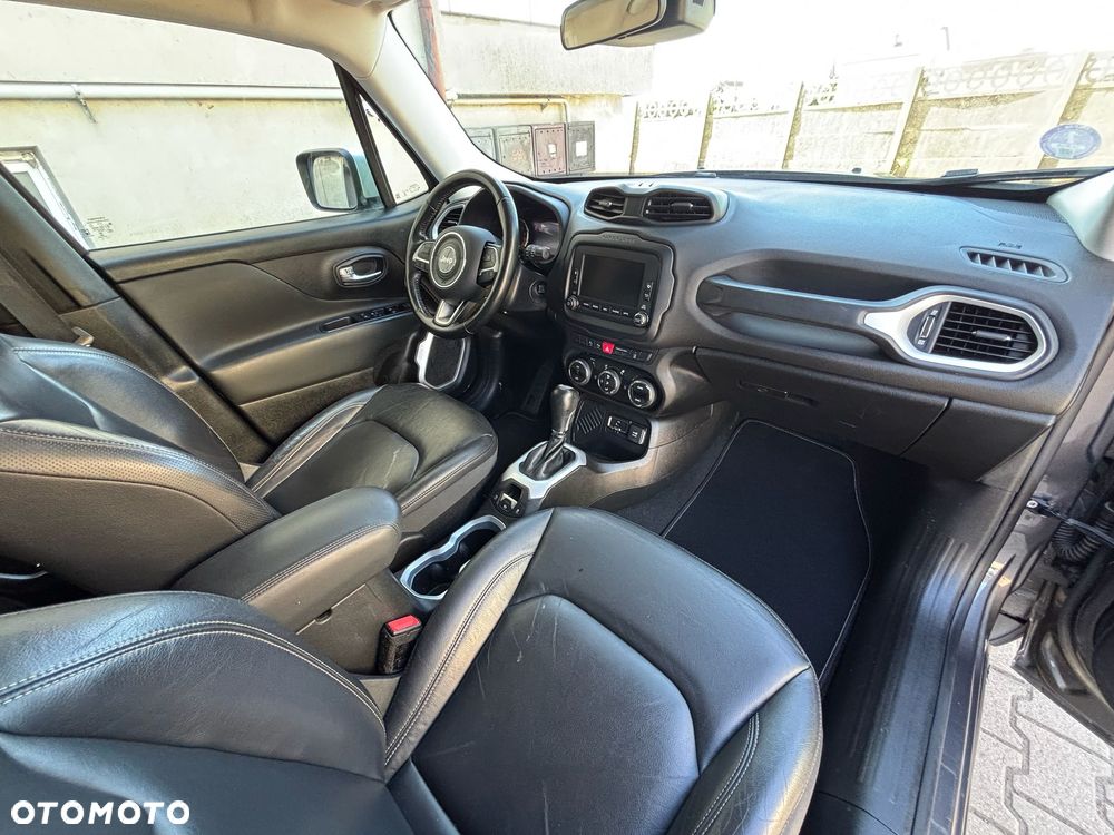 Jeep Renegade - 23