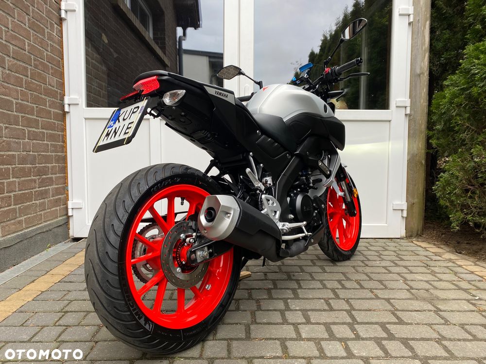 Yamaha MT - 5