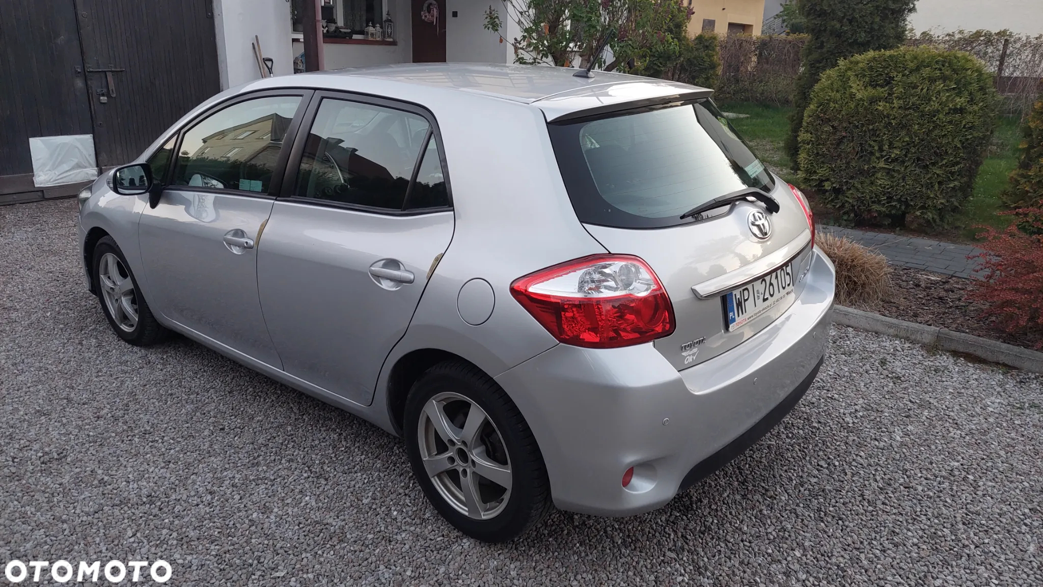 Toyota Auris - 4
