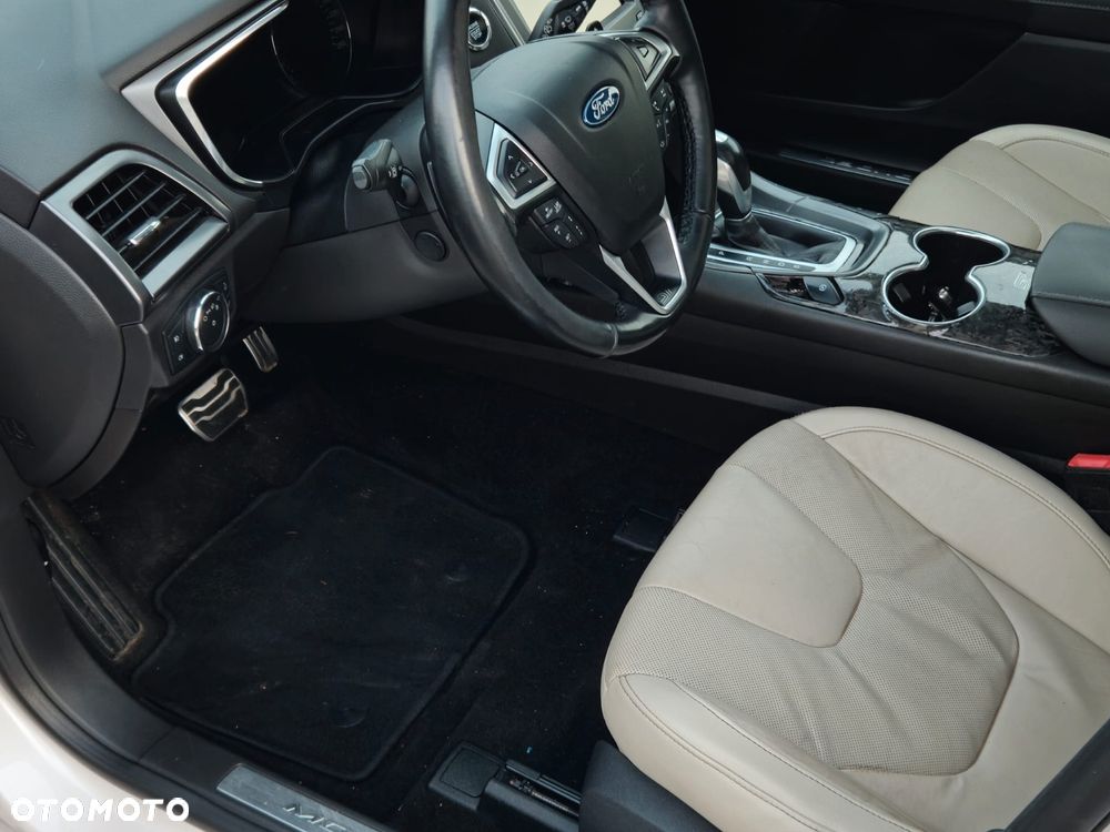 Ford Mondeo 2.0 EcoBoost ST-Line - 25