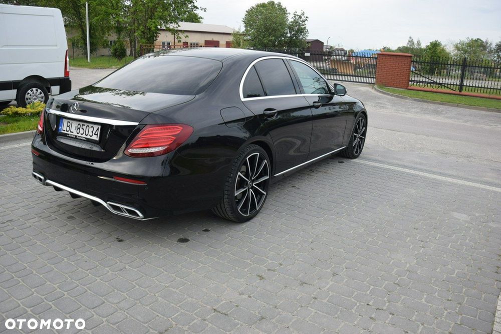 Mercedes-Benz Klasa E 200 d T 9G-TRONIC AMG Line - 11