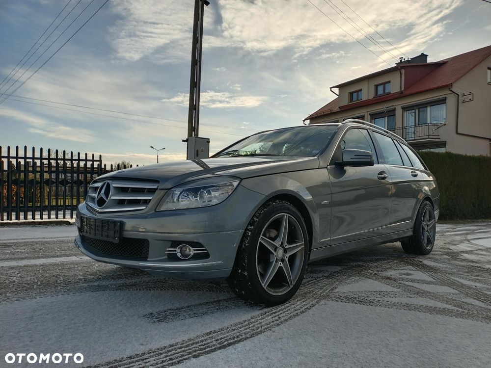 Mercedes-Benz Klasa C 220 CDI DPF Avantgarde - 2