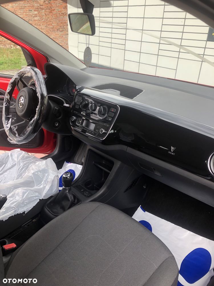 Volkswagen up! - 5