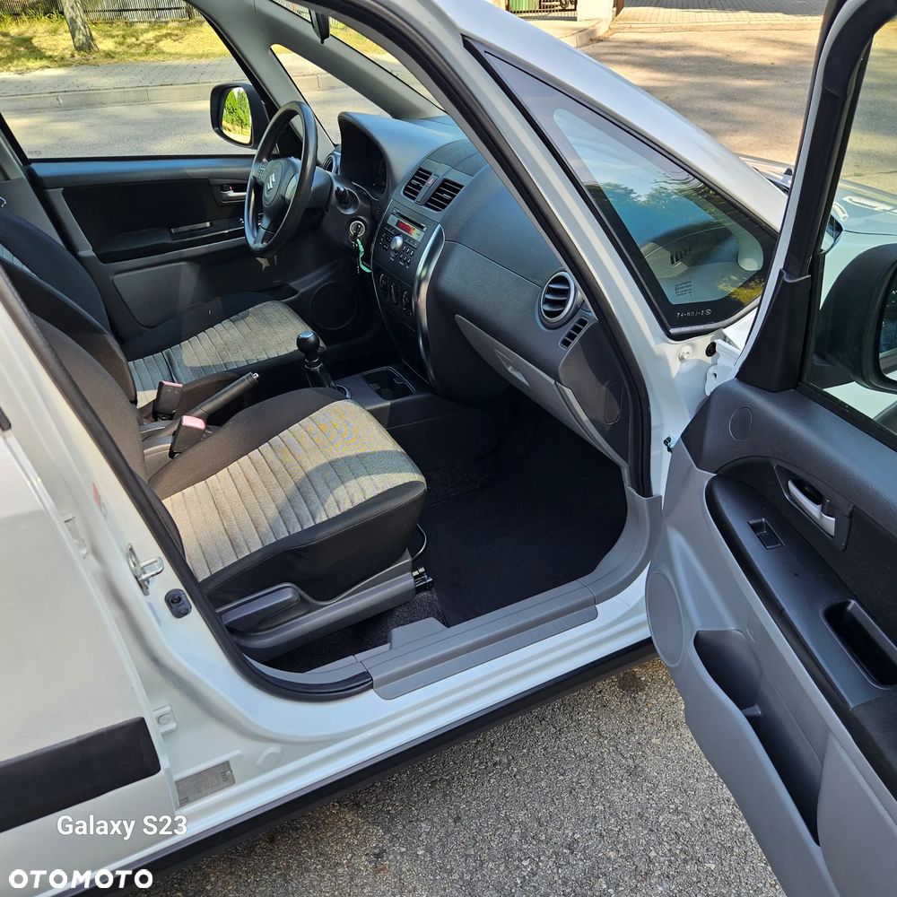 Suzuki SX4 1.6 VVT 4x2 Comfort - 23