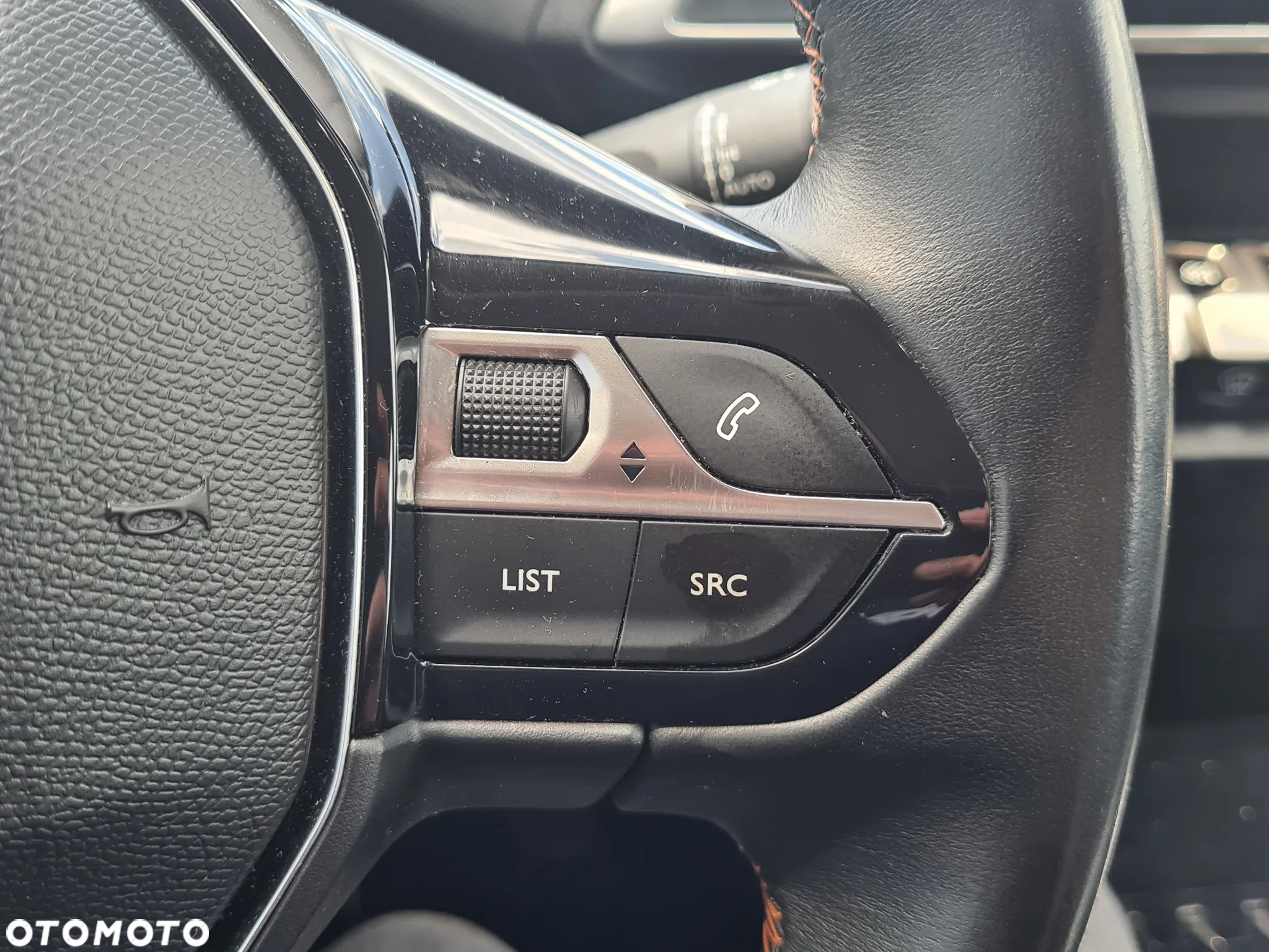 Peugeot 3008 1.2 PureTech Active S&S - 11