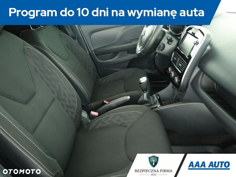 Renault Clio - 9