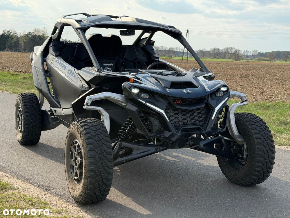 Can-Am Maverick - 1