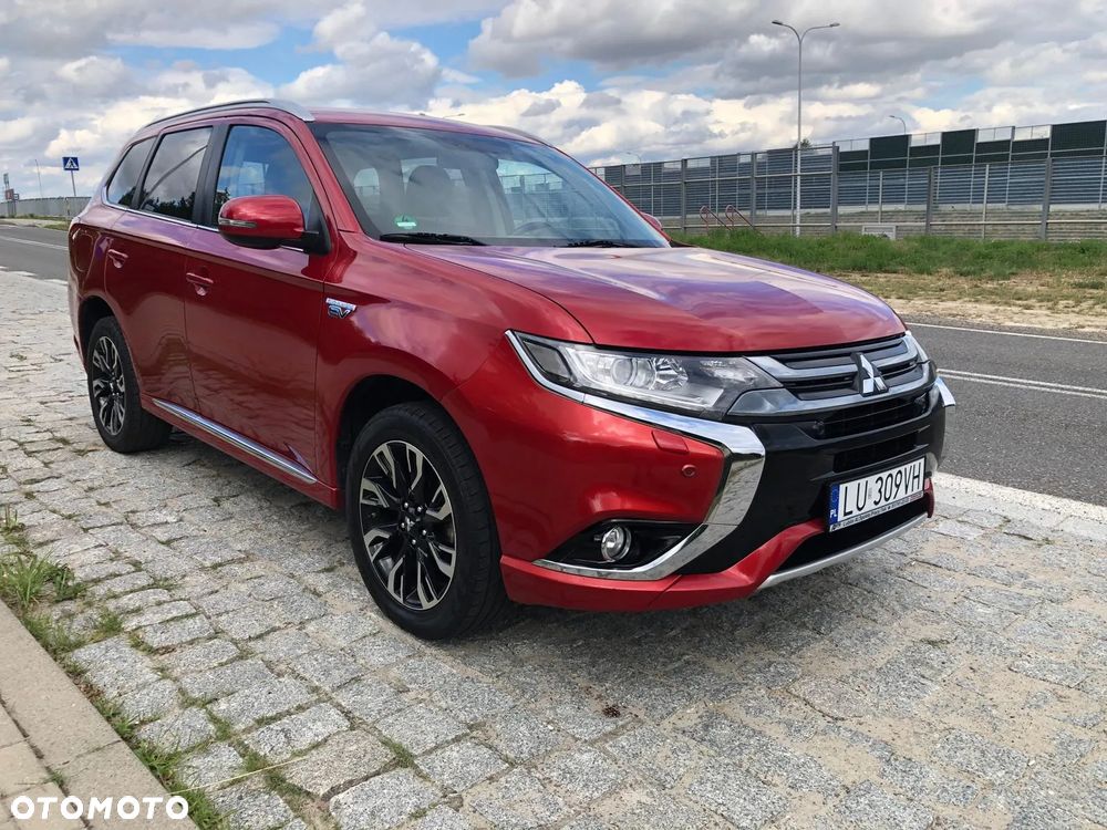 Mitsubishi Outlander 2.0 4WD - 1