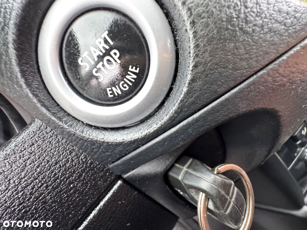 BMW X1 xDrive18d xLine - 17