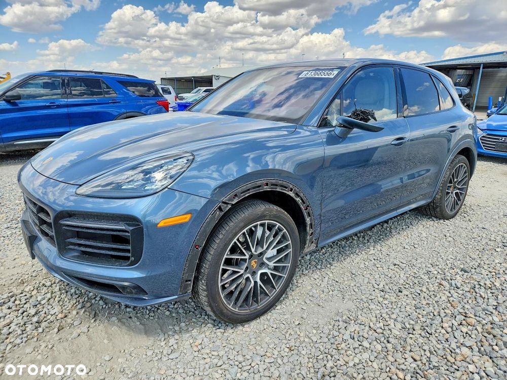 Porsche Cayenne - 2
