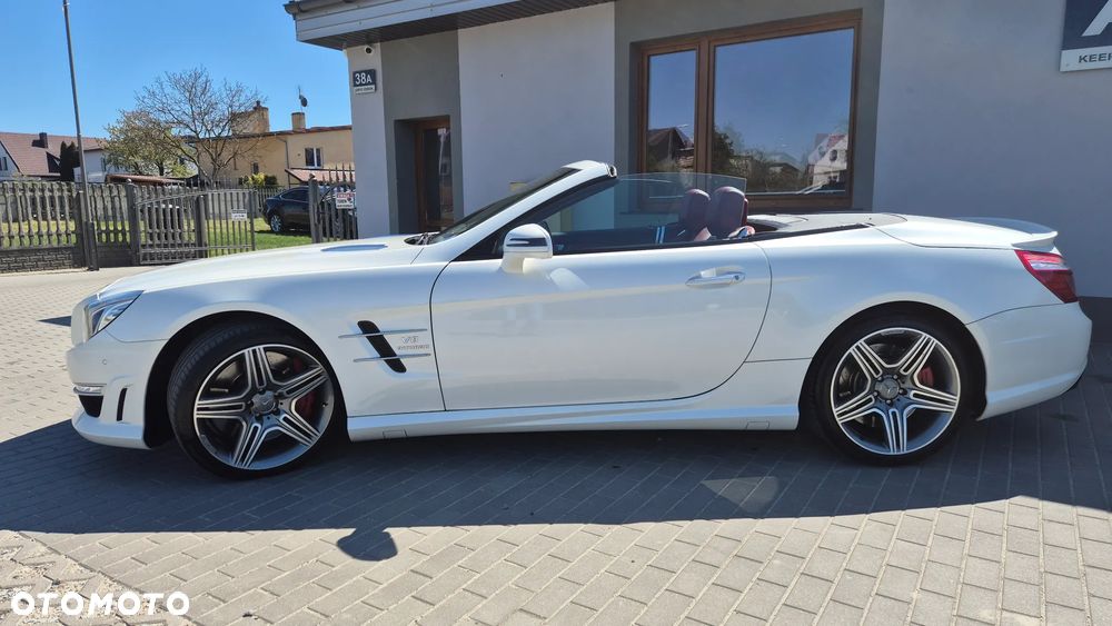 Mercedes-Benz SL 63 AMG - 14