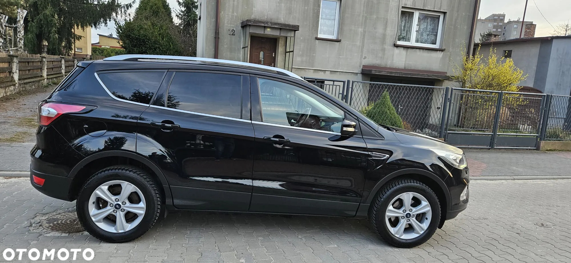 Ford Kuga 1.5 EcoBoost 2x4 Business Edition - 16