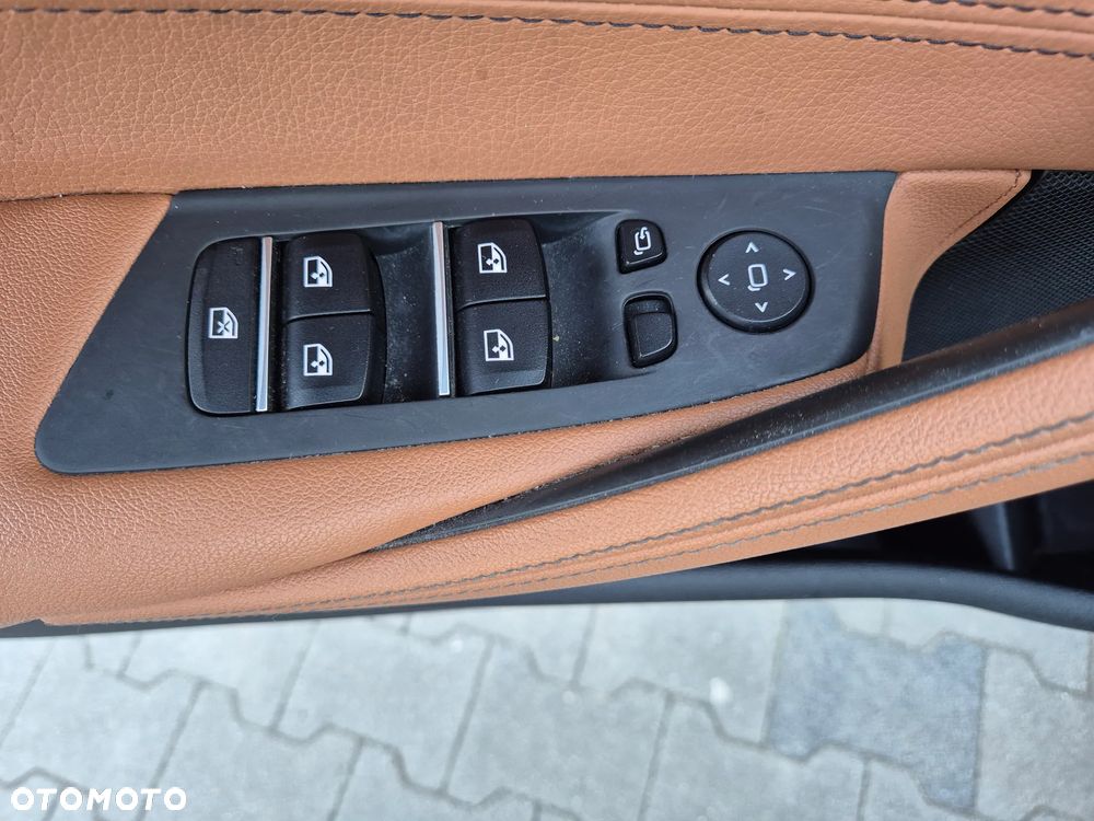 BMW Seria 5 520d Sport Line sport - 15