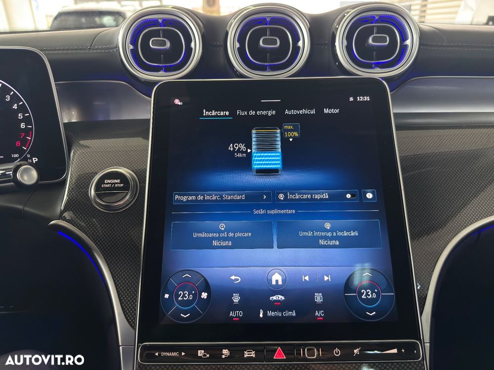 Mercedes-Benz GLC 300 e 4Matic 9G-TRONIC AMG Line Advanced - 23