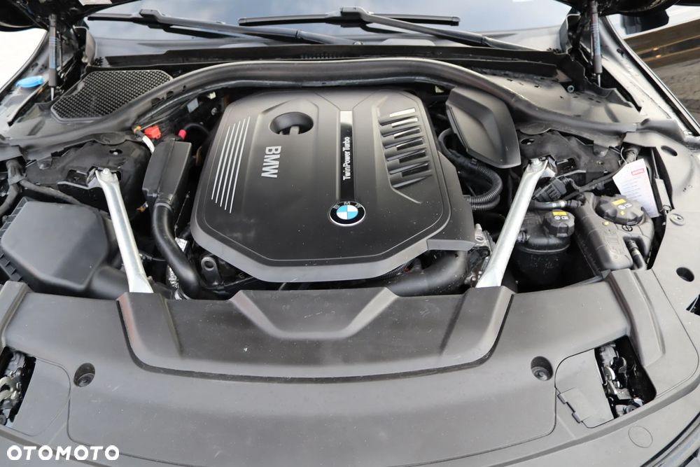 BMW Seria 7 740i - 20