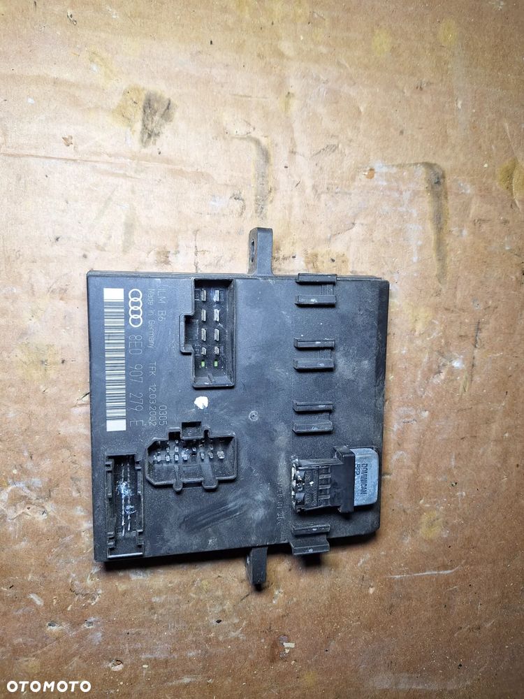 Moduł Świateł Sterownik Komputer Swiatla ILM Audi A4 B6 B7 8E0907279E   (2/20)