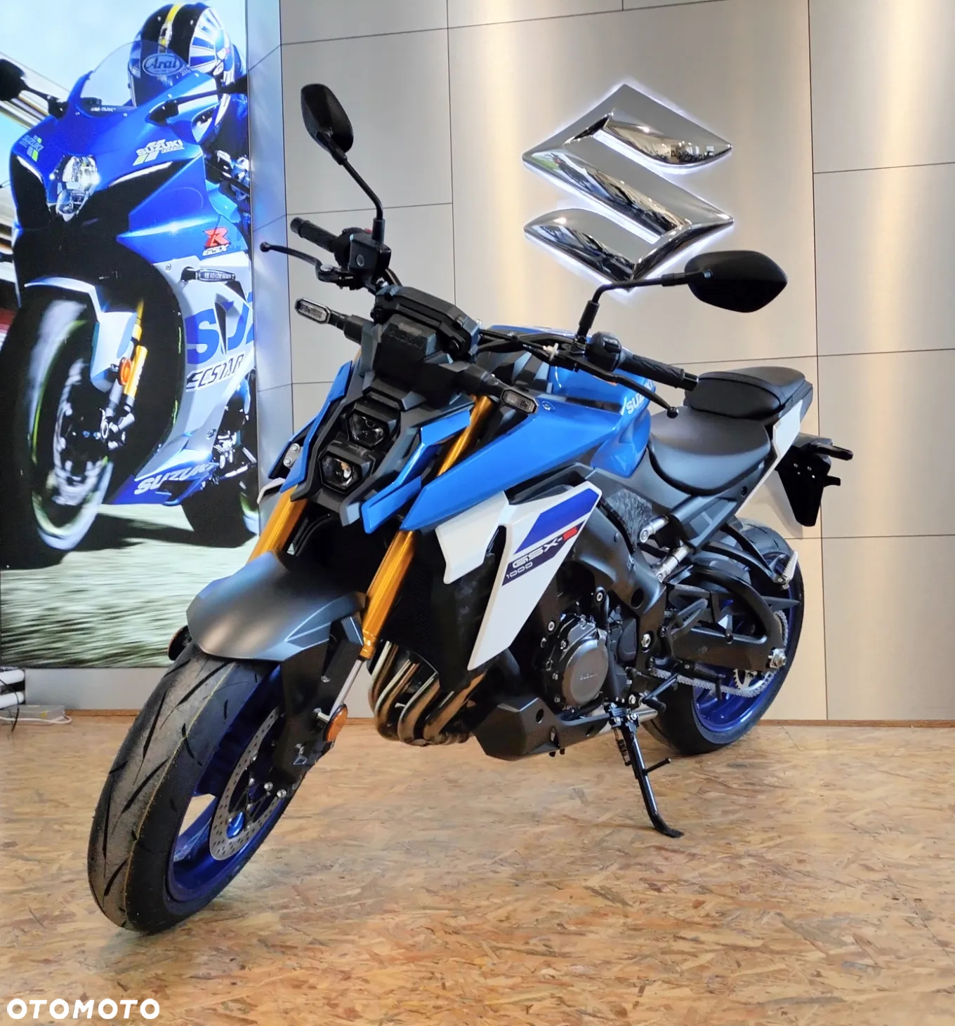 Suzuki GSX - 3