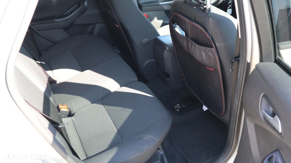 Ford Focus 1.0 EcoBoost Start Stop Trend - 9