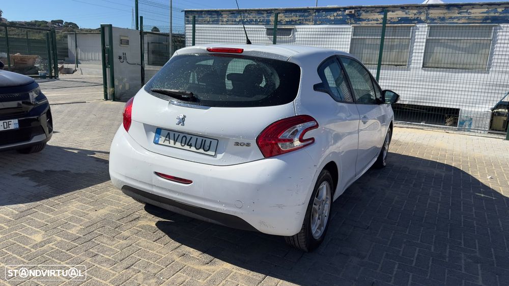 Peugeot 208 1.4 HDi Active - 3