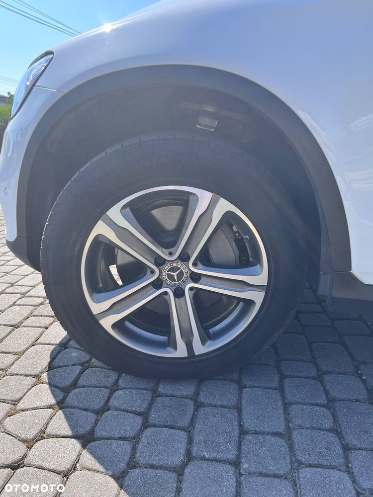 Mercedes-Benz GLC 300 4Matic 9G-TRONIC Exclusive - 11