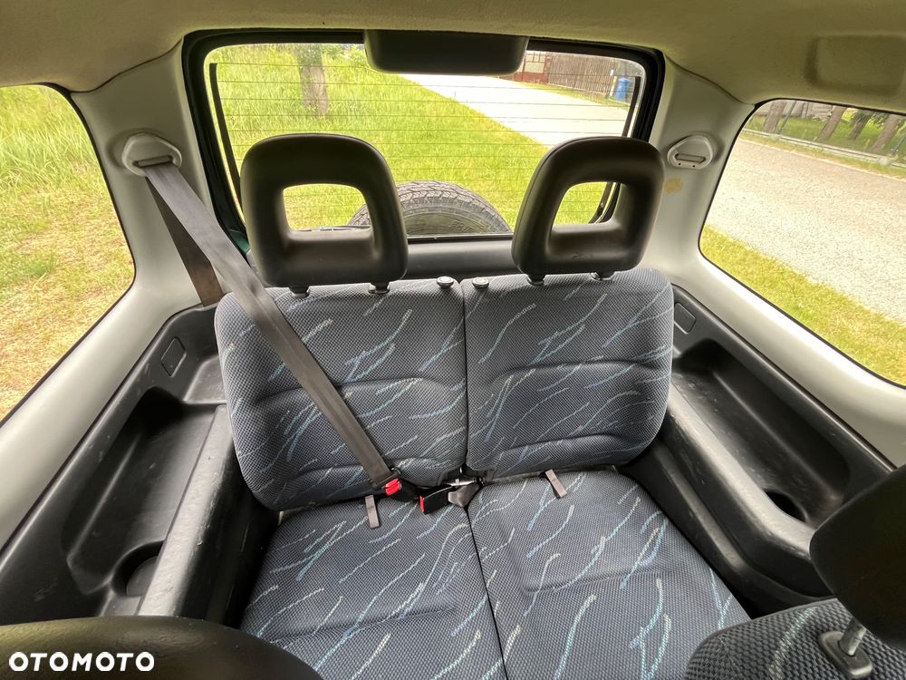 Suzuki Jimny 1.3 - 24