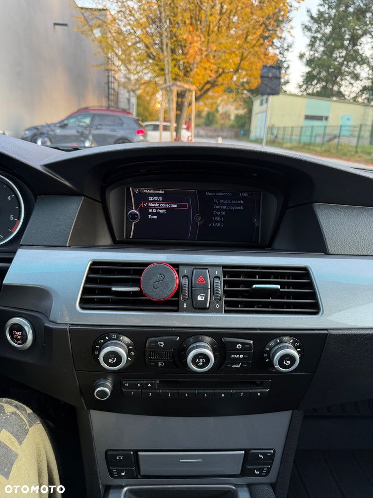 BMW Seria 5 525d - 10