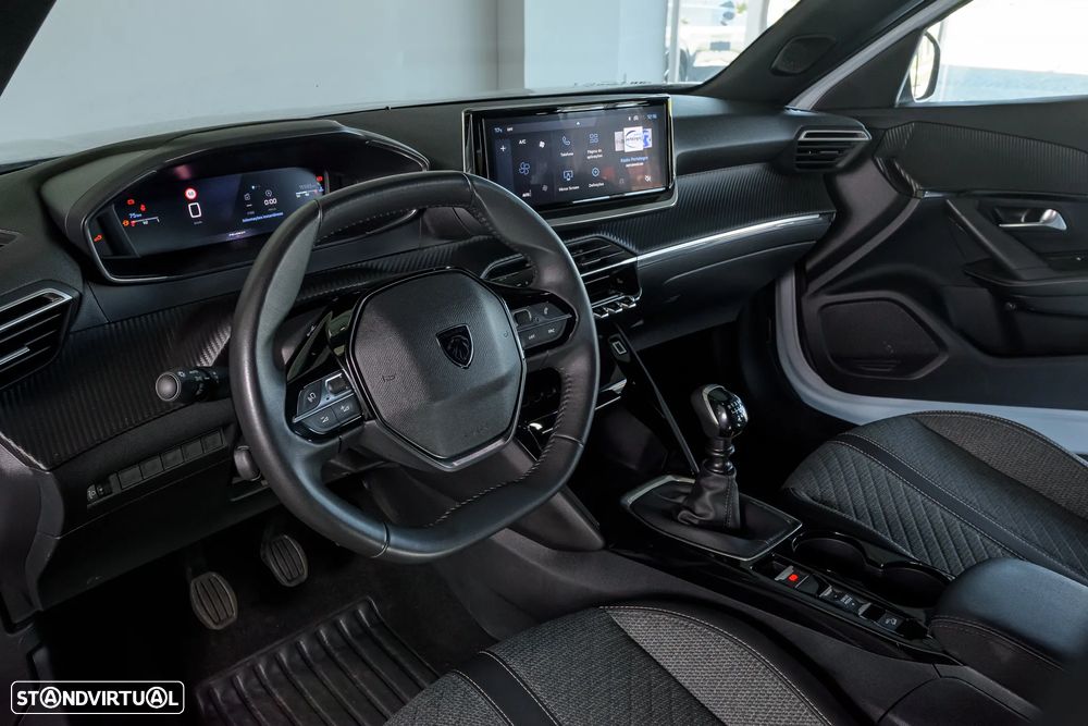 Peugeot 2008 1.2 PureTech Allure - 13