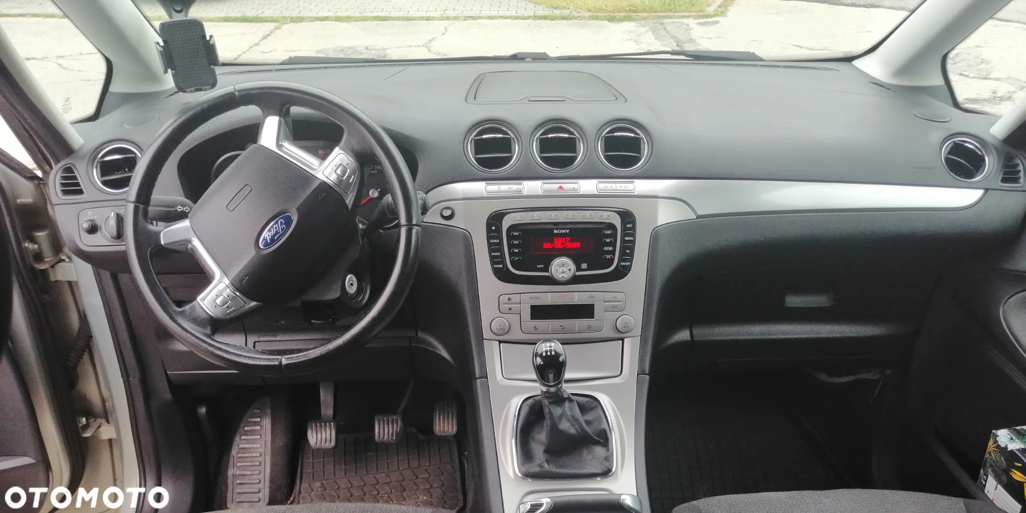 Ford Galaxy - 14