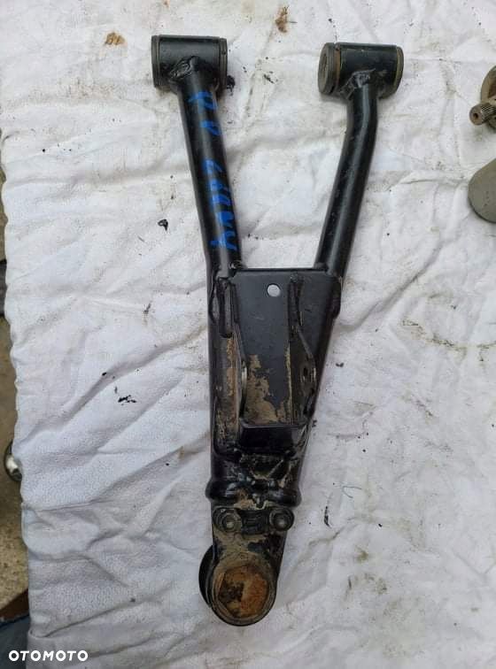 wahacz prawy przedni górny arcitc cat 700 hdx - 1
