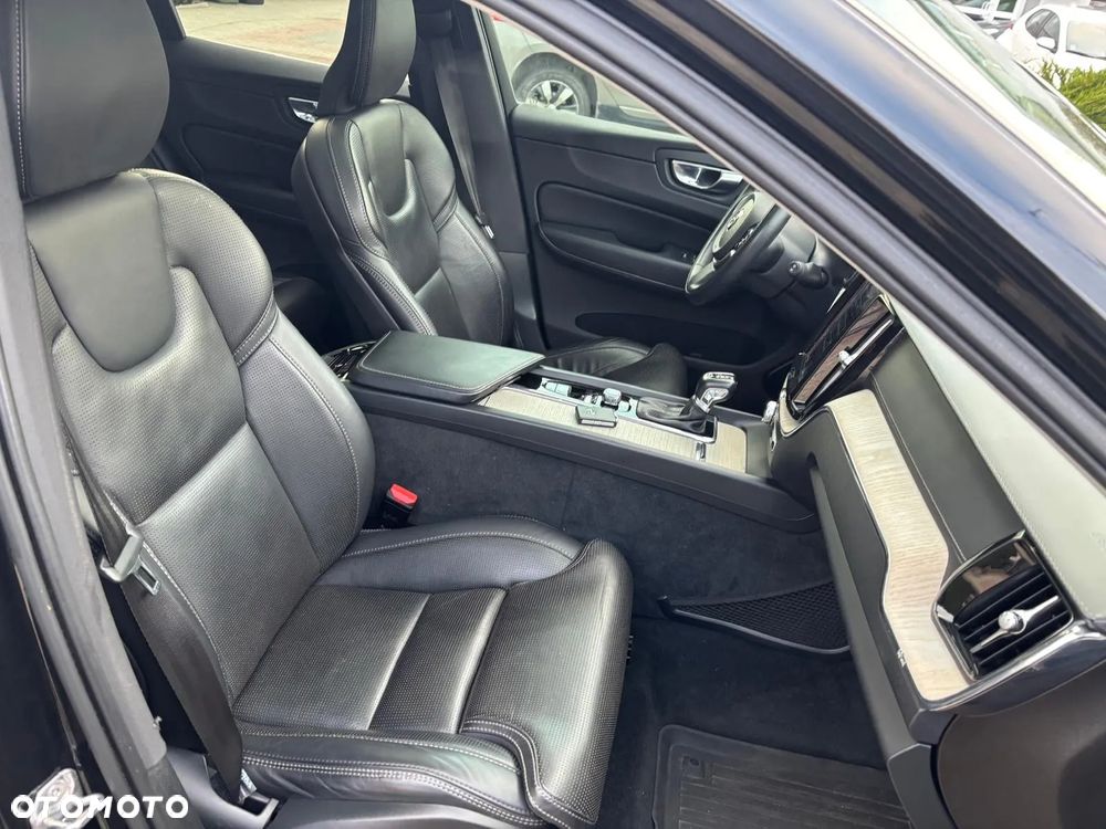 Volvo XC 60 T5 AWD Geartronic Inscription - 25