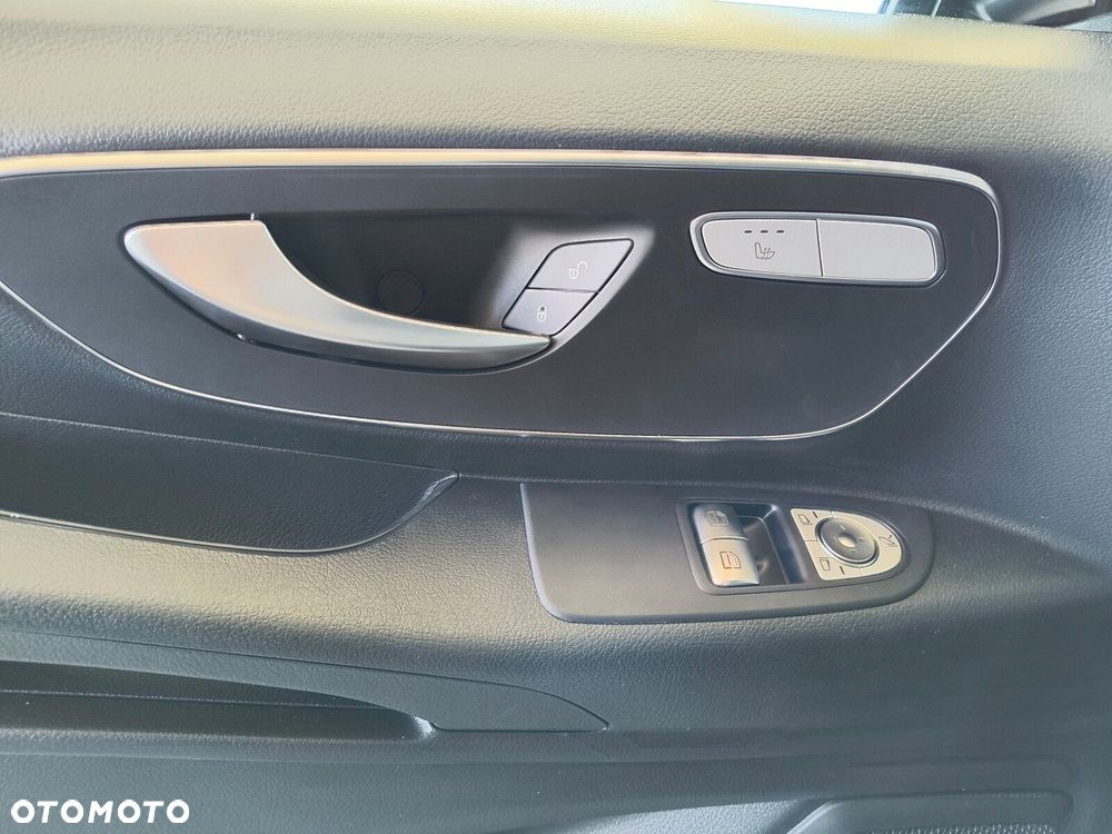 Mercedes-Benz Vito 116 4Matic Automat - 14