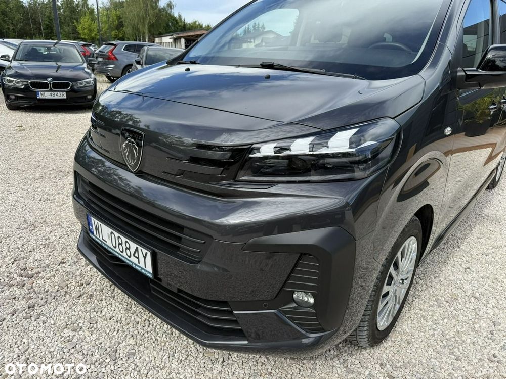 Peugeot Traveller - 29