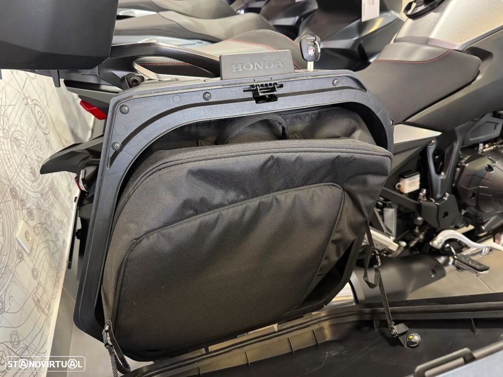 Honda NT 1100 DCT - 9