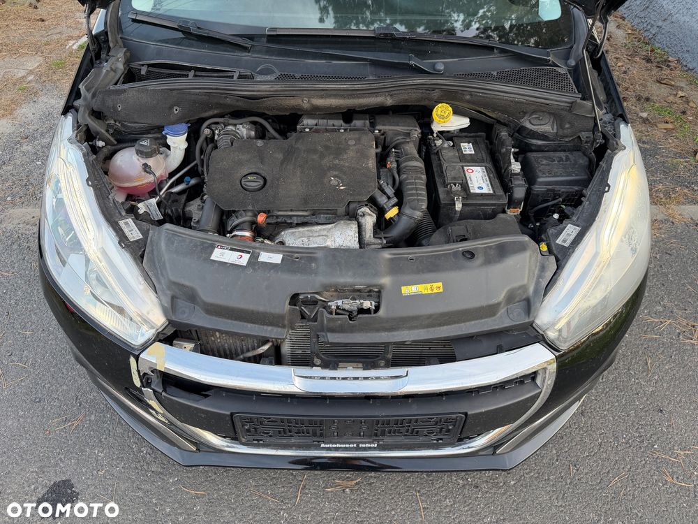 Peugeot 208 - 24