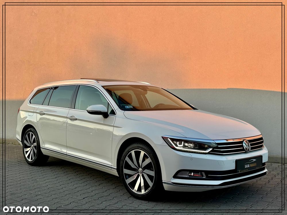 Volkswagen Passat - 1