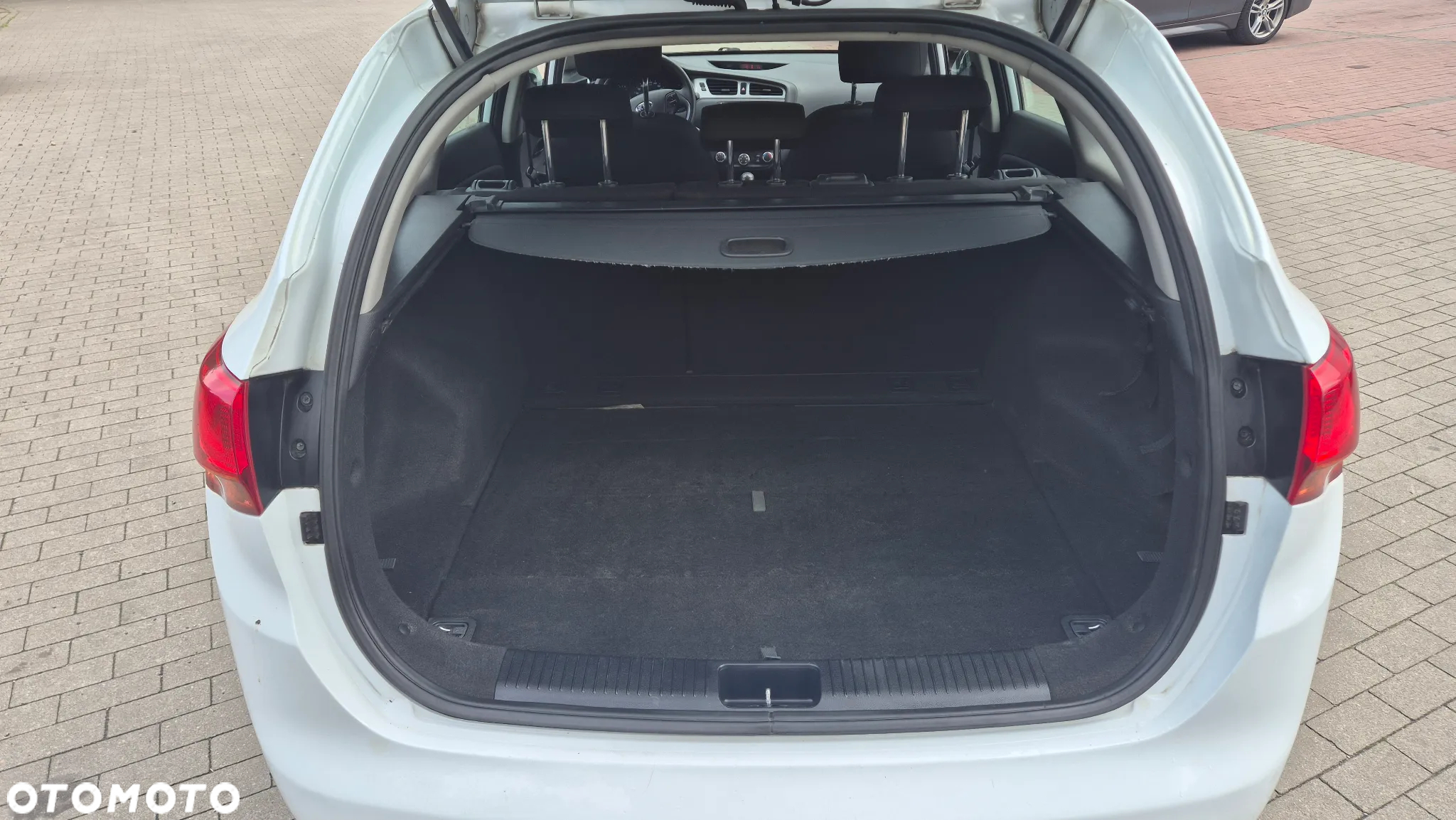 Kia Ceed - 7