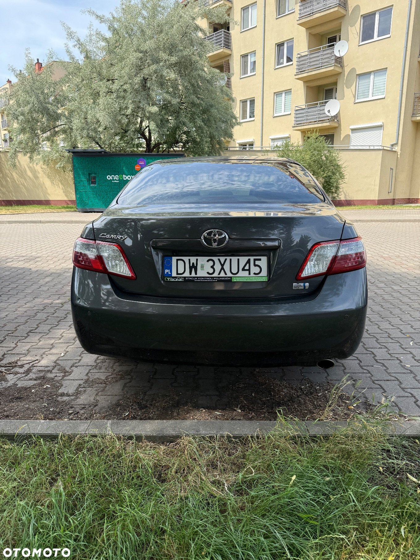 Toyota Camry 2.4 Hybrid - 3