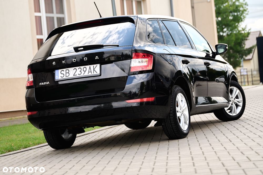 Skoda Fabia 1.0 TSI Ambition - 2