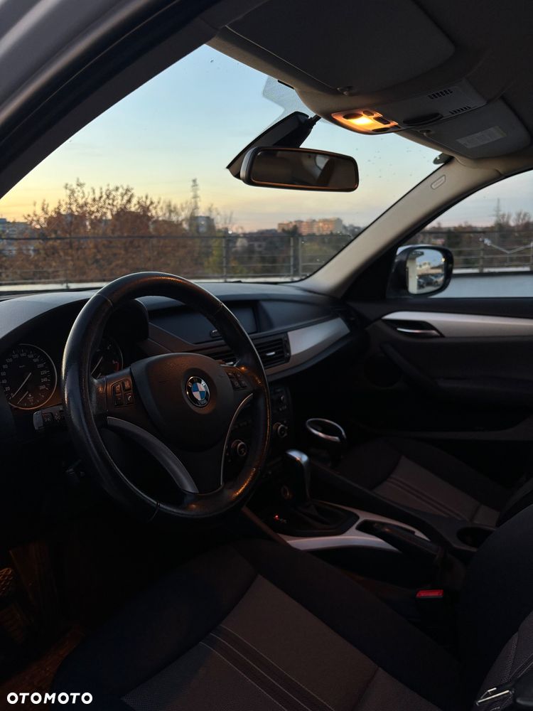 BMW X1 xDrive20d - 10