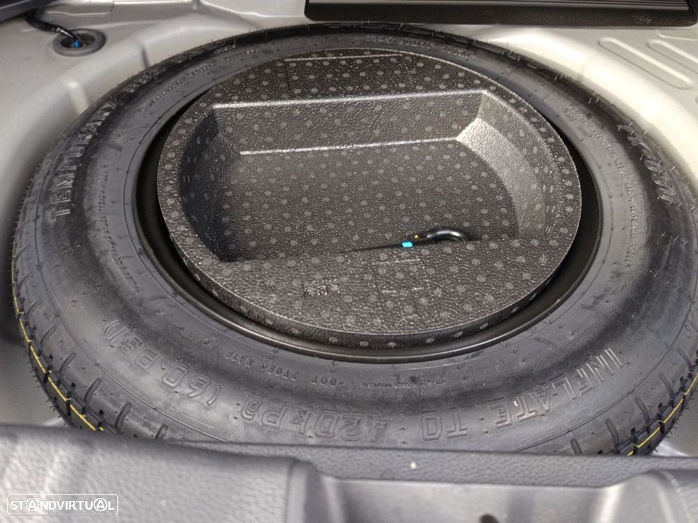 Toyota Yaris Cross 1.5 HDF Comfort Plus - 23