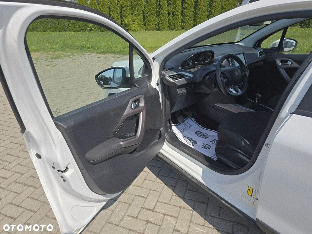 Peugeot 2008 - 14
