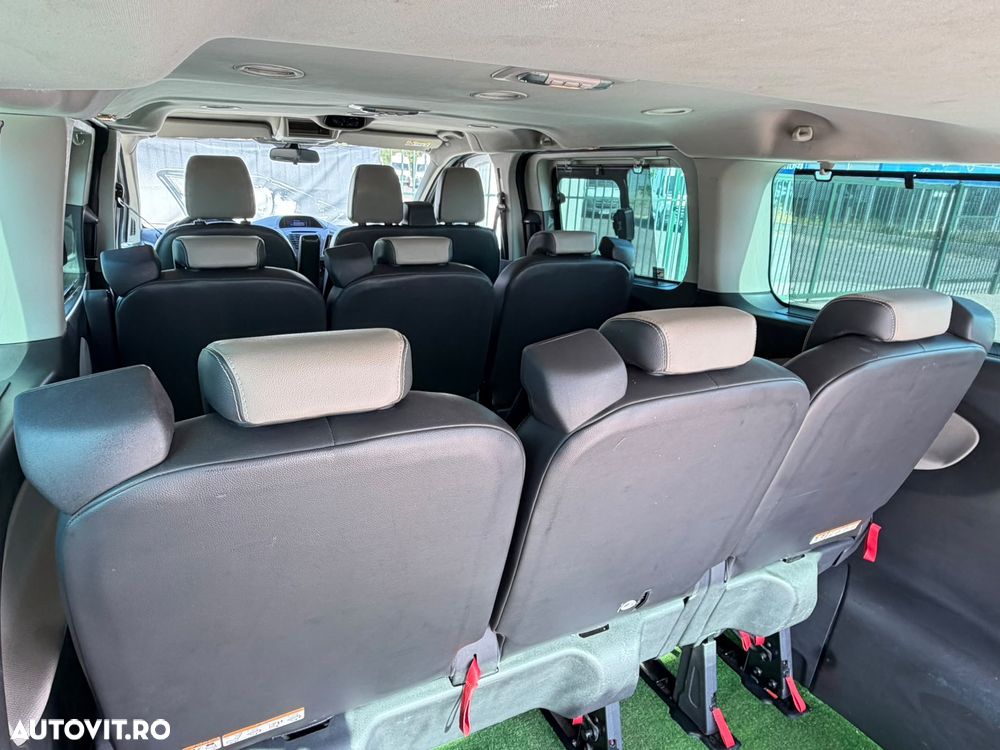 Ford Tourneo Custom - 17